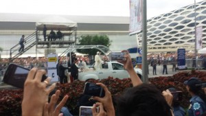 Pope Francis on his way to the venue of the Meeting with Families on January 16, 2015 in Manila, Philippines. Photo credit: Isabel Montes.